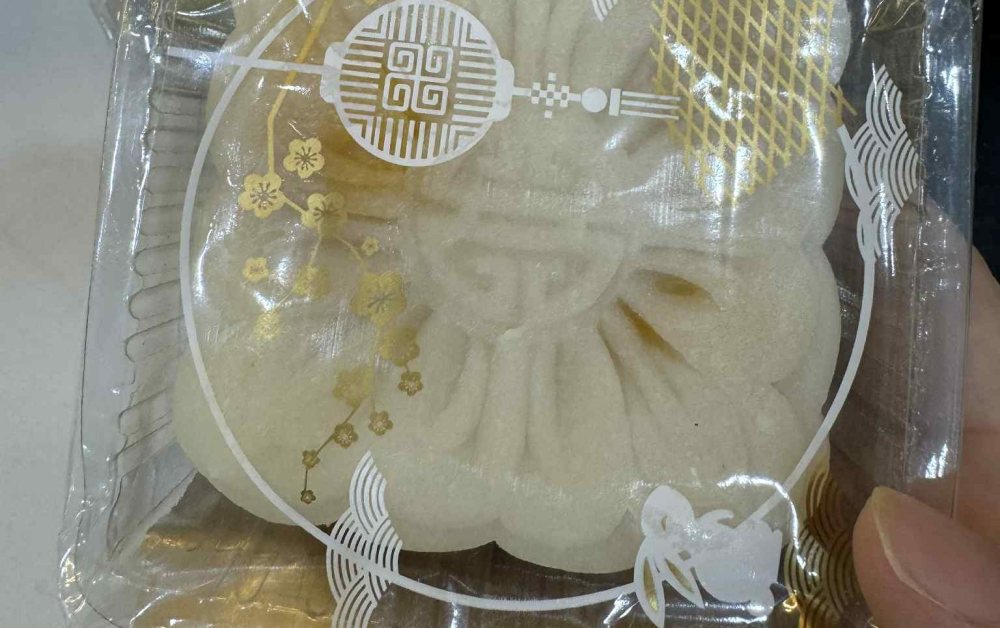 Làm bánh Trung thu suốt 5 năm để biếu họ hàng, tôi chết lặng khi nghe cháu nói một câu