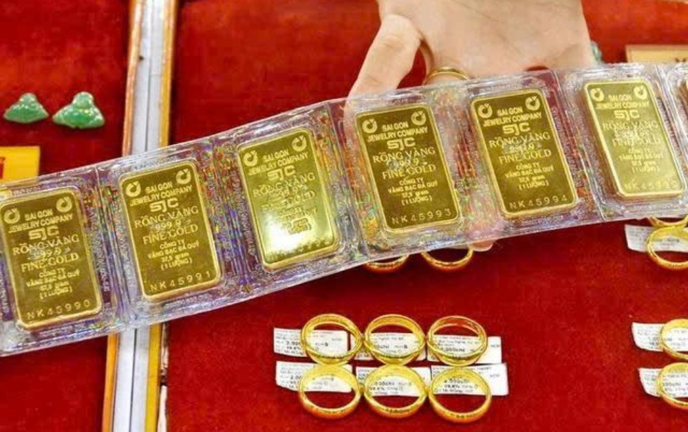 Giá vàng hôm nay sáng 31/5: Khủng hoảng sau tin tiêu cực