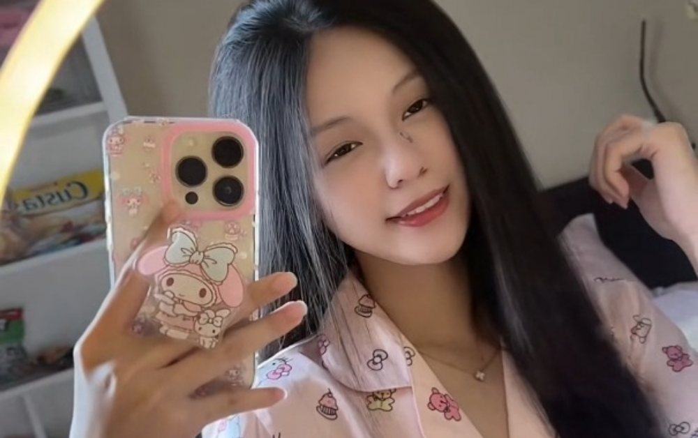 Thtiencute lộ clip trước gương gây sốt mạng xã hội, thực hư ra sao?