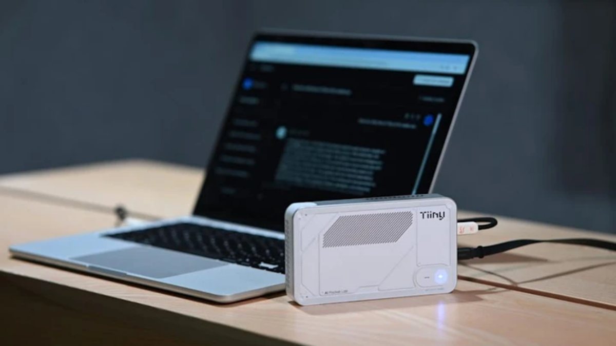 Công nghệ 15/12: Siêu máy tính AI nhỏ như sạc dự phòng