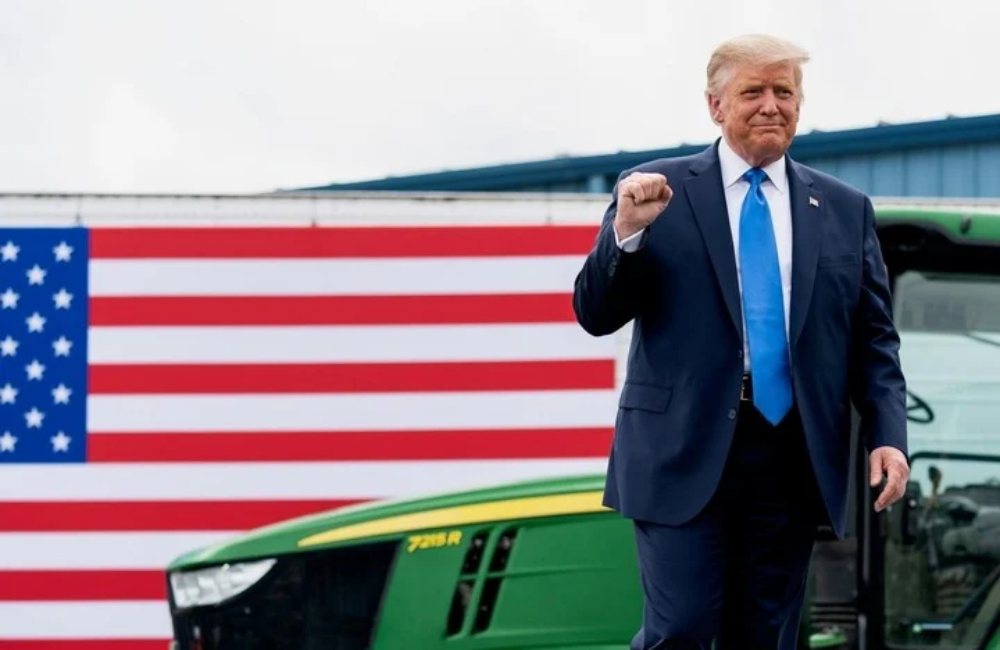 Ông Trump áp thuế 25% ô tô nhập khẩu, kỳ vọng thu về 100 tỷ USD