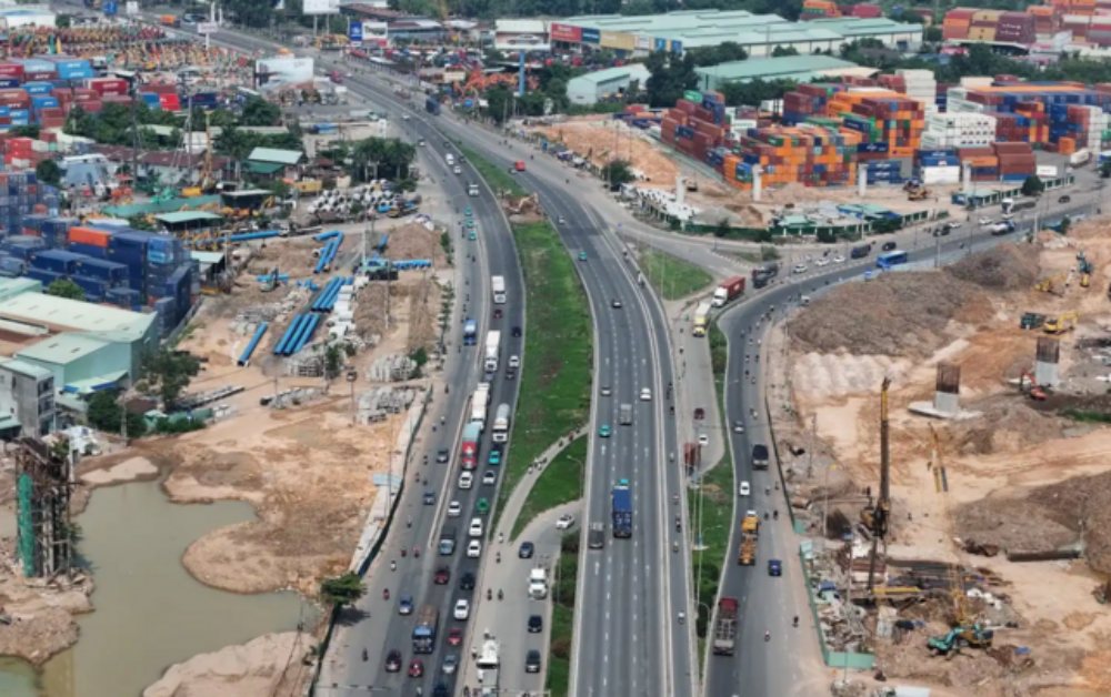Bất động sản bứt phá khi 4 dự án hạ tầng trọng điểm "về đích" năm 2025