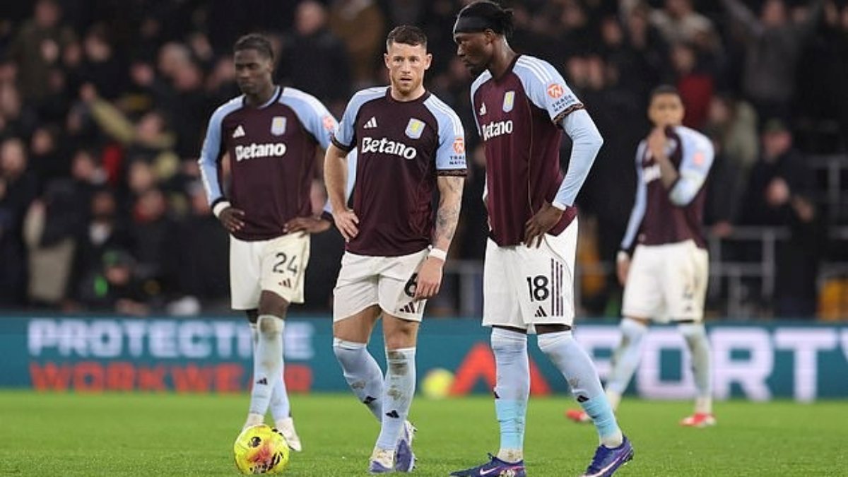 Đối thủ top 4 của MU gây sốc khi thua trắng đội cuối bảng