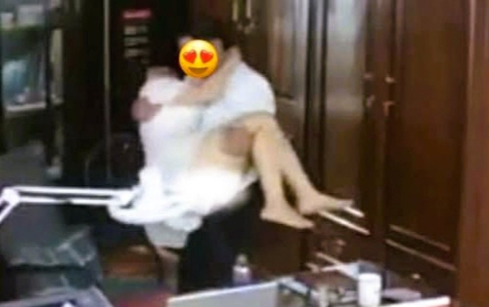 Lan truyền clip lãnh đạo trường THPT Tô Hiến Thành (Nam Định cũ) "thân mật" với nhiều phụ nữ tại phòng làm việc: Thông tin giật mình từ đại diện nhà trường