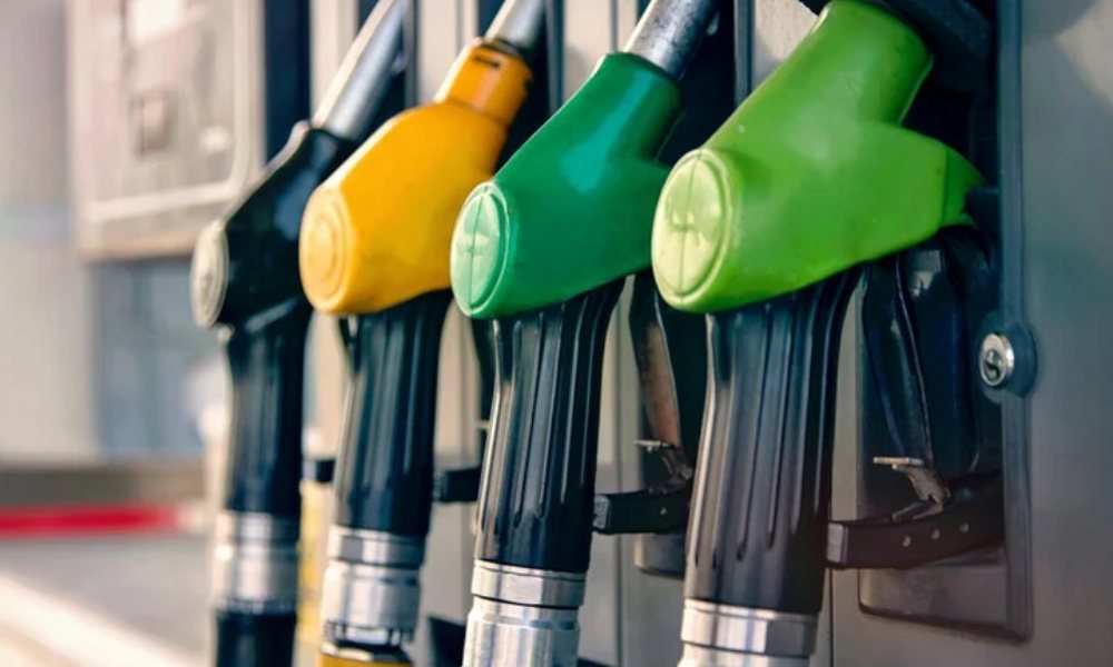 Giá xăng dầu hôm nay 26/5: Tiếp đà tăng