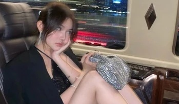 Cuộc sống xa hoa của "rich kid miền Tây" sinh năm 2001