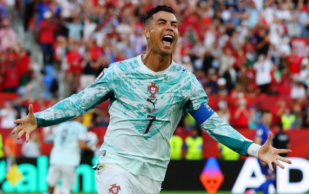 Ronaldo phá 