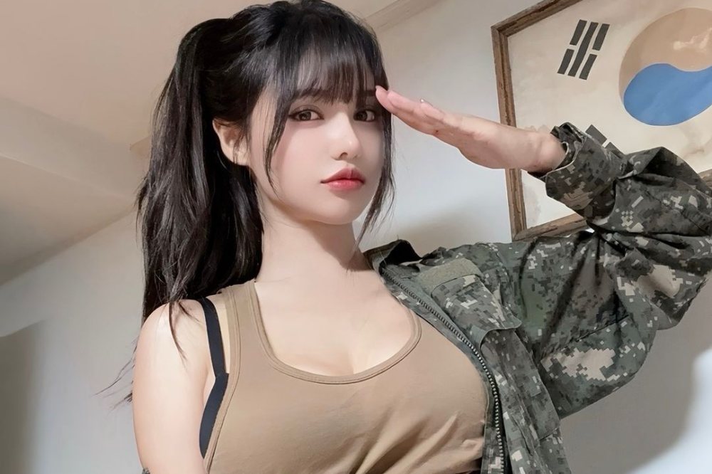 Hot streamer Hàn Quốc bị gọi tên khắp MXH sau loạt clip lan truyền