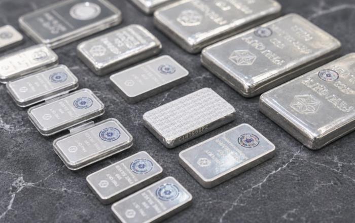 Giá bạc hôm nay 10/7/2026 đảo chiều tăng mạnh, bạc thế giới lấy lại mốc 60 USD/ounce