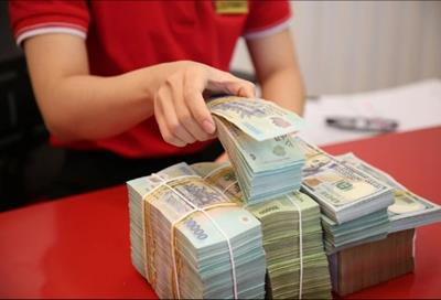 Gửi tiết kiệm 200 triệu đồng mỗi tháng nhận lãi bao nhiêu?