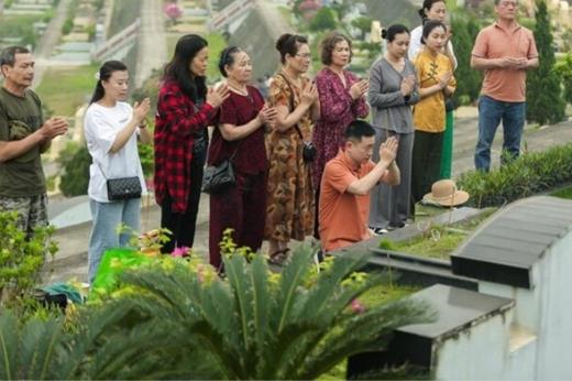 Cúng Thanh minh chay hay mặn? Gợi ý mâm lễ chuẩn phong tục và ý nghĩa