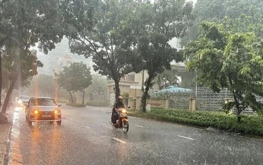 Dự báo thời tiết ngày 1/5: Nhiều khu vực có mưa dông vào chiều tối