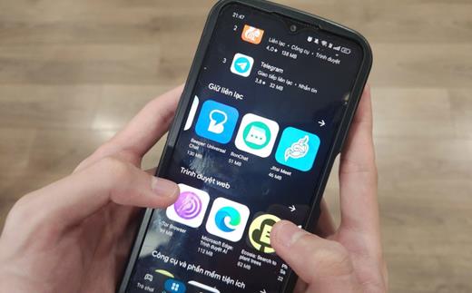 Trẻ dùng Discord, Telegram..., phụ huynh lo rủi ro từ nền tảng mở