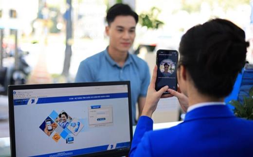 Phải xác thực lại khuôn mặt khi chuyển SIM sang điện thoại mới