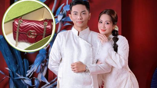 Khánh Thi tặng túi Gucci 60 triệu làm quà Tết cho em gái Phan Hiển, kèm lời nhắn cực ngọt, bảo sao nhà chồng không cưng cho được