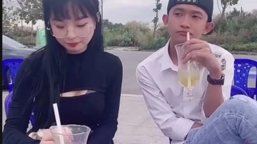 1021+ ảnh mèo 2k4 ăn kem lộ clip mèo 2k4 và bé chanh ăn chuối nướng