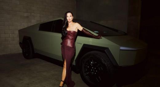 Ngắm bộ sưu tập xe đắt đỏ của Katy Perry