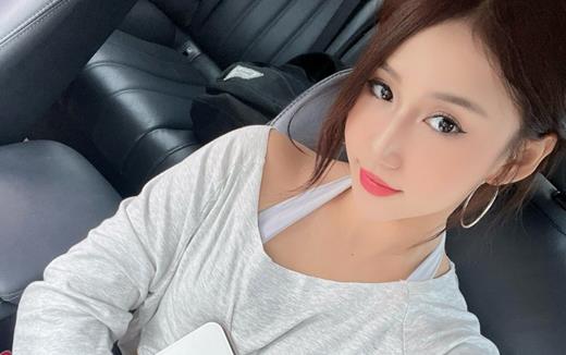 “Comeback” với loạt ảnh mới, Như Lê khiến dân mạng “rụng rời” với nhan sắc thăng hạng