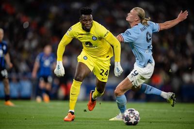 Thủ môn Onana của MU được 'xướng tên' ở Quả bóng vàng 2023