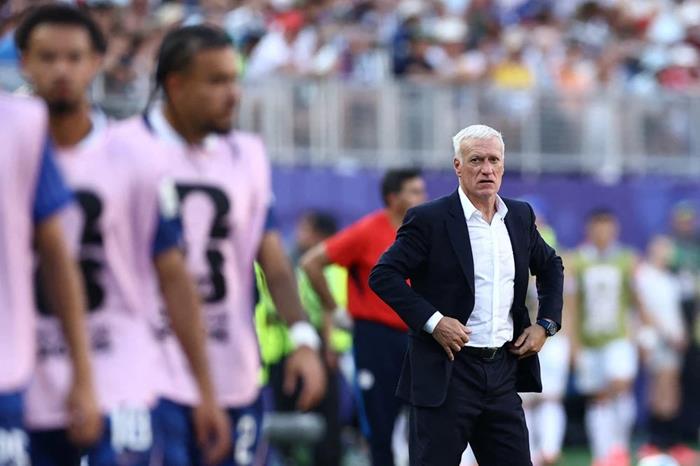 Pháp vs Morocco: Didier Deschamps gặp bài toán khó ở tứ kết World Cup 202