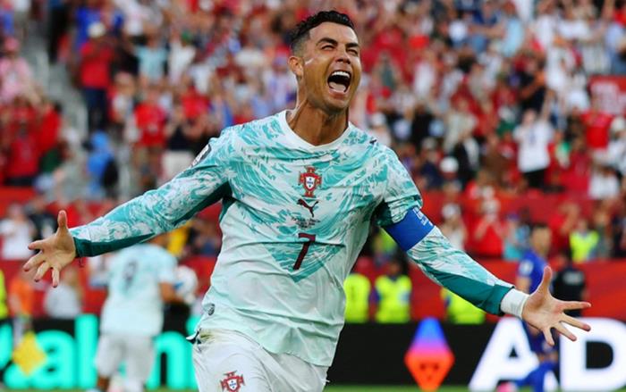 Ronaldo phá "lời nguyền" World Cup, Bồ Đào Nha ngược dòng hạ Croatia phút bù giờ