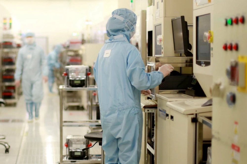 Trung Quốc đẩy mạnh công nghệ xếp chồng 3D để bứt phá ngành chip AI