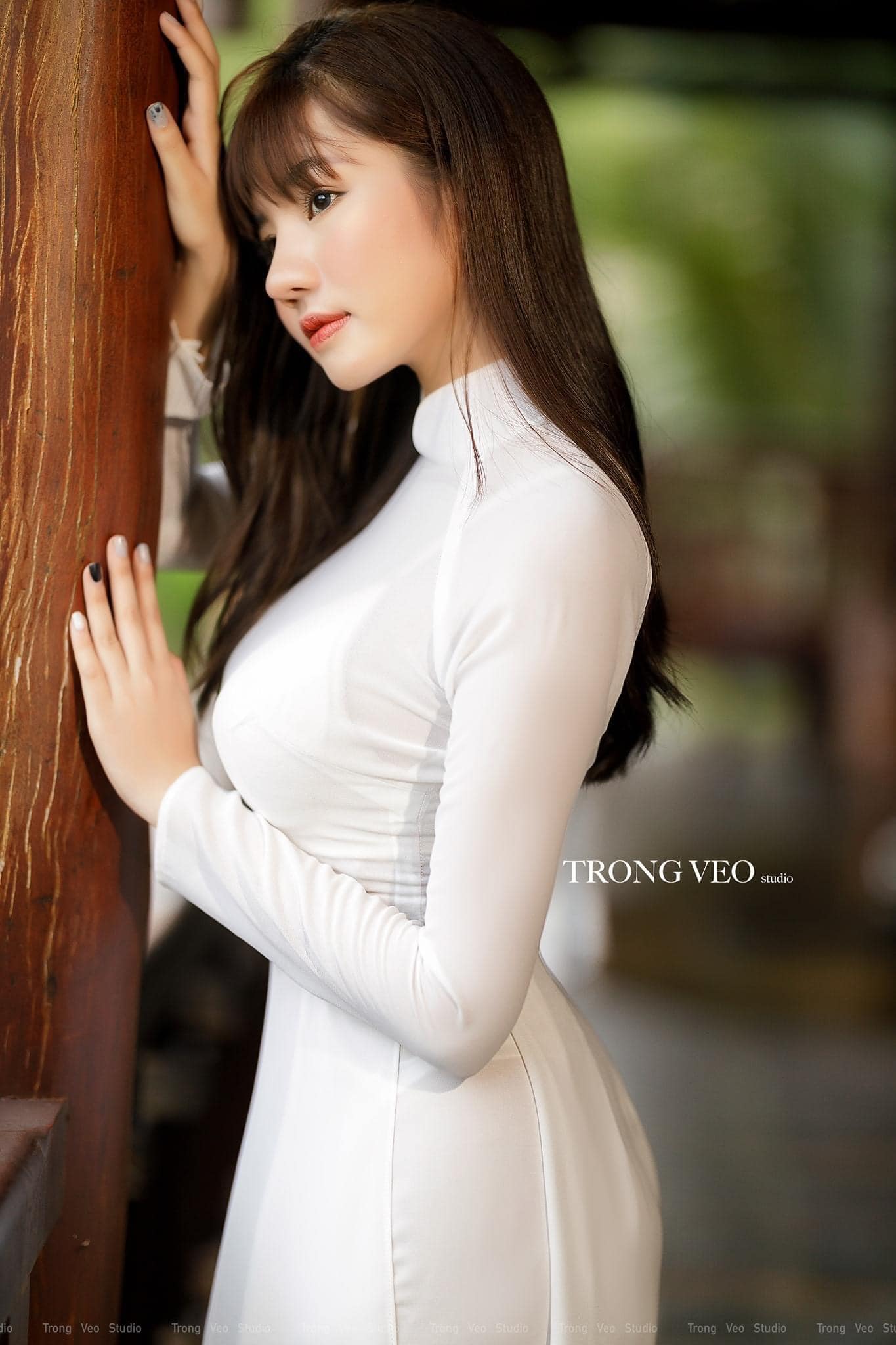 02011646-gai-xinh-mac-ao-dai