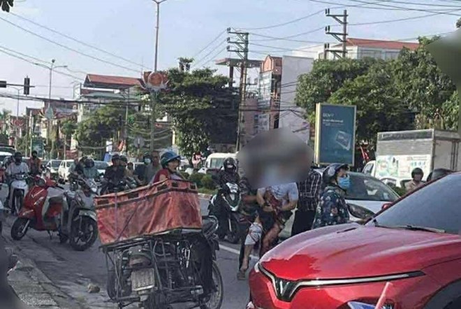 Một tiktoker ở Thái Nguyên bị nhóm giang hồ chém gần lìa bàn tay. (Ảnh: D.T)
