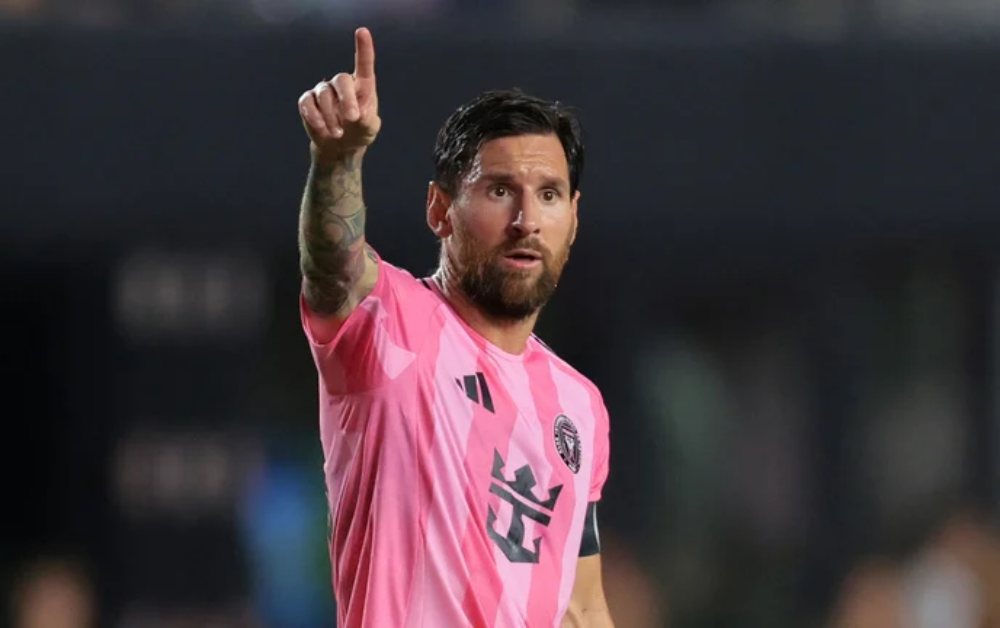 Messi liên tục ghi bàn.