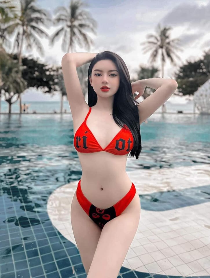 50+ Ảnh Gái Xinh Mặc Bikini Màu Đỏ Khoe Dáng Cực 'Nóng'