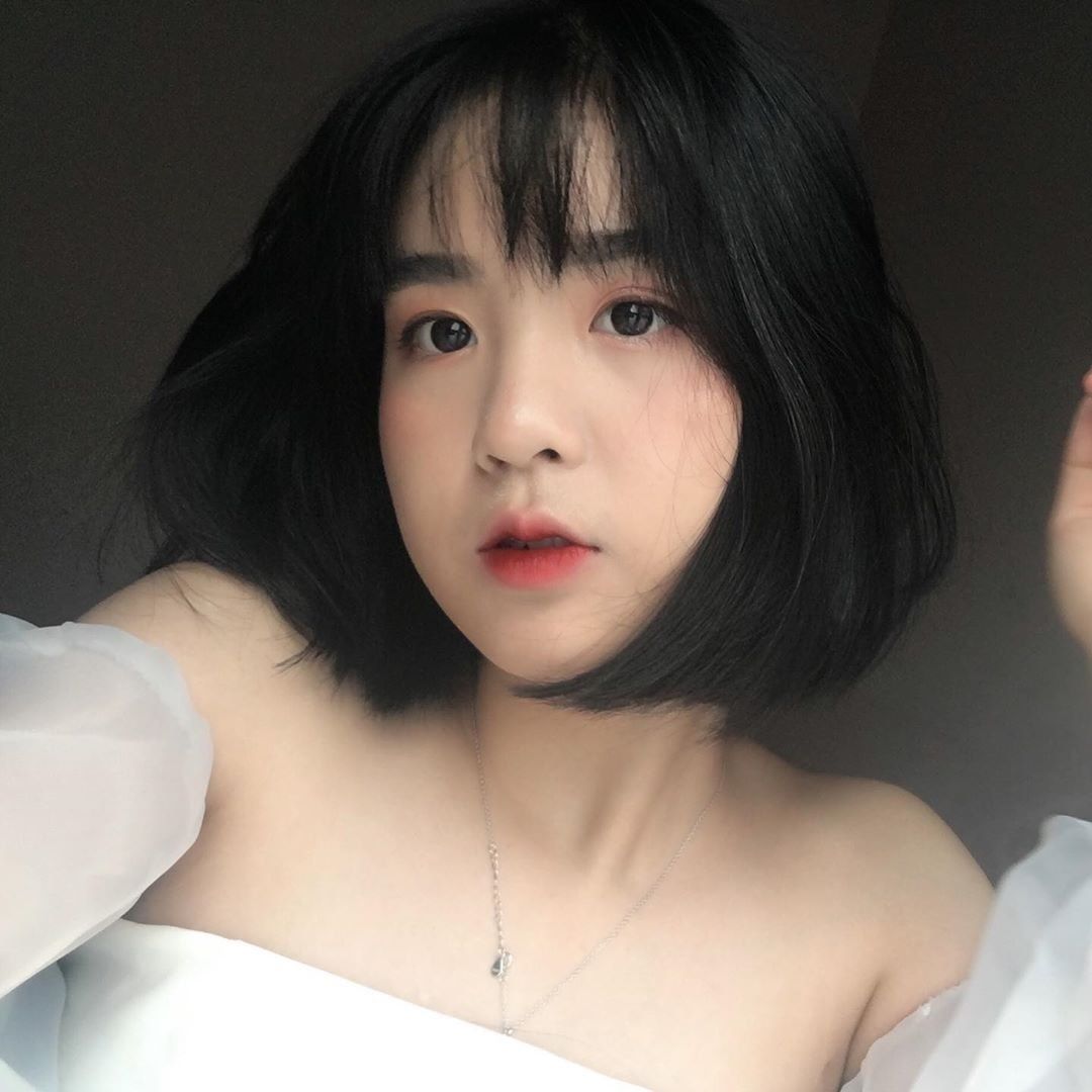 22144142-anh-mang-gai-xinh-toc-ngan-001