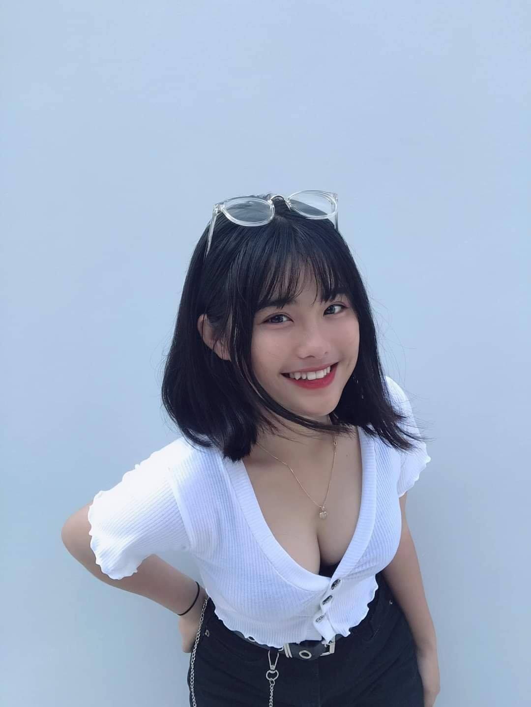 22145155-hinh-anh-gai-xinh-toc-ngan